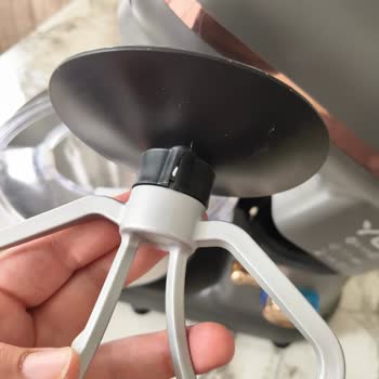Servis Sürecinde Ürün Hasar Görüp Geri Döndü, Çift Kargo Ücreti Ödedim, Yenisi Talep Ediyorum