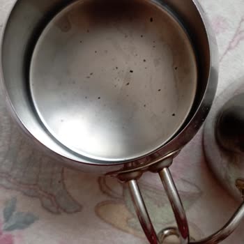 Karaca Çelik Çaydanlıkta Kısa Sürede Paslanma