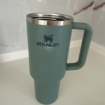 Stanley Termosunda Plastik Parçanın Renk Açması ve Değişim Talebi