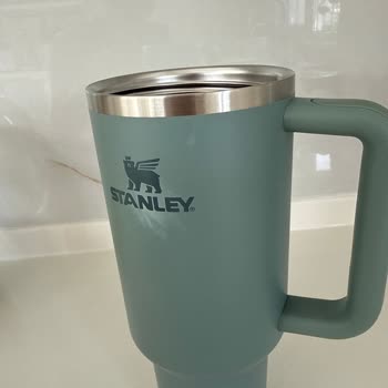 Stanley Termosunda Plastik Parçanın Renk Açması ve Değişim Talebi