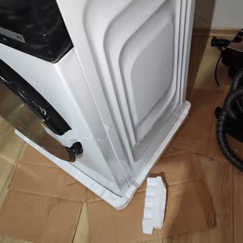 Hasarlı Çamaşır Makinesi İadesi Gecikiyor Ve Müşteri Hizmetleri Yetersiz