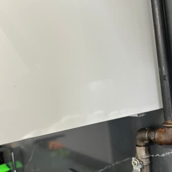 Lineadecor Mutfak Dolapları Bir Yılda Sararıp Şişti, Ücretsiz Değişim Talebi