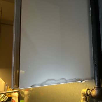 Lineadecor Mutfak Dolapları Bir Yılda Sararıp Şişti, Ücretsiz Değişim Talebi