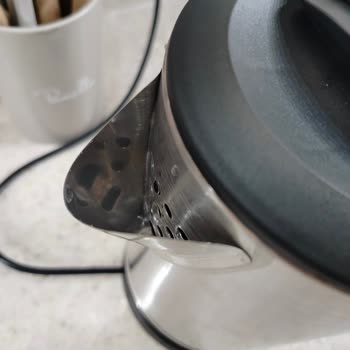 Kettle’ın Keskin Ağız Kısmı Çocuğumu Yaraladı Ve Acil Güvenlik Önlemi İsteniyor