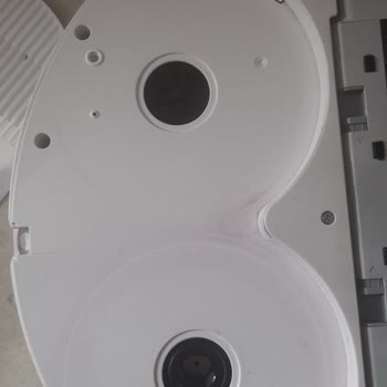 Roborock Q Revo L Model Robot Süpürge İçindeki Kırık Ve Çatlaklar Nedeniyle Para İadesi Talebi