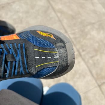 Skechers Çocuk Ayakkabısı 2 Ayda Açıldı Ve Yırtıldı, Değişim Talebim Cevapsız