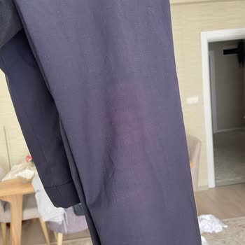 Kısa Sürede Renk Solması Ve Kalitesiz Takım Elbise