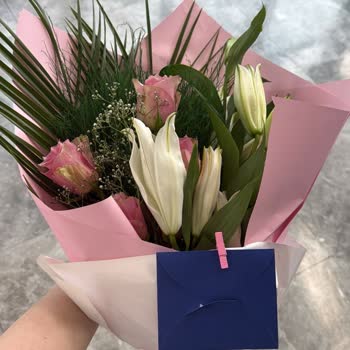 Lilyum Buketi Görseldekiyle Uyuşmuyor, İade Talebi
