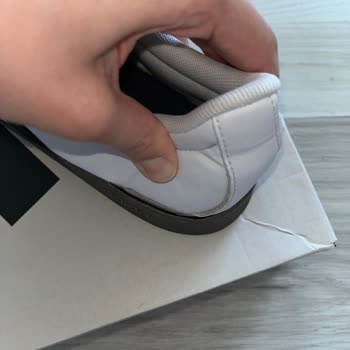 Ayıplı Adidas Ayakkabısında Kısa Sürede Açılma Ve Hızlı Değişim Talebi