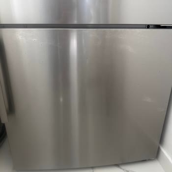 Bosch Buzluk Kapak Çürümeleri Ücretsiz Onarılmalı