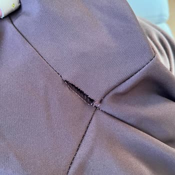 Tesettürwaw Instagram'dan Aldığım Elbide Yırtık Ve İade Talebim Reddedildi
