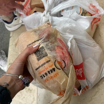 Tam Ekmek Köfte Siparişinde Yarım Ekmek Gönderilmesi Ve Açıklamasız İade Reddi
