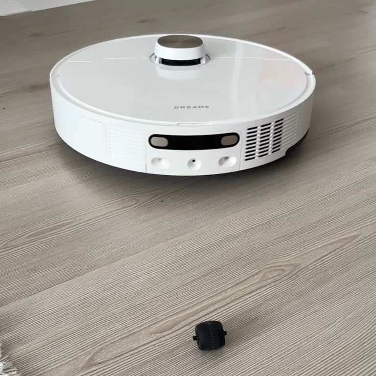 Dreame L40s Pro Ultra Robot Süpürge Ön Tekeri Çıktı Servis Ve İade Sorunu