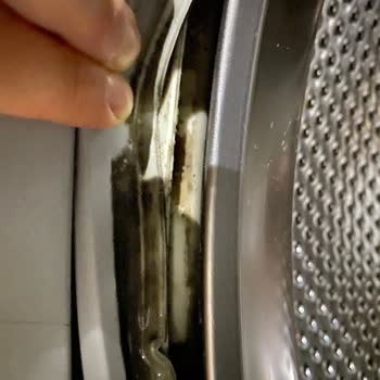 Kapak Lastiğinde Küf Ve İç Kısımda Paslanma Ve Kötü Koku Nedeniyle Ürün Değişimi Talebi