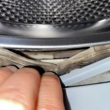 Kapak Lastiğinde Küf Ve İç Kısımda Paslanma Ve Kötü Koku Nedeniyle Ürün Değişimi Talebi