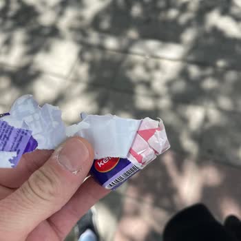 Ambalaj Bozukluğu Ve Hijyen Sorunu: Kent Tofita Şekerleme Şikayetim