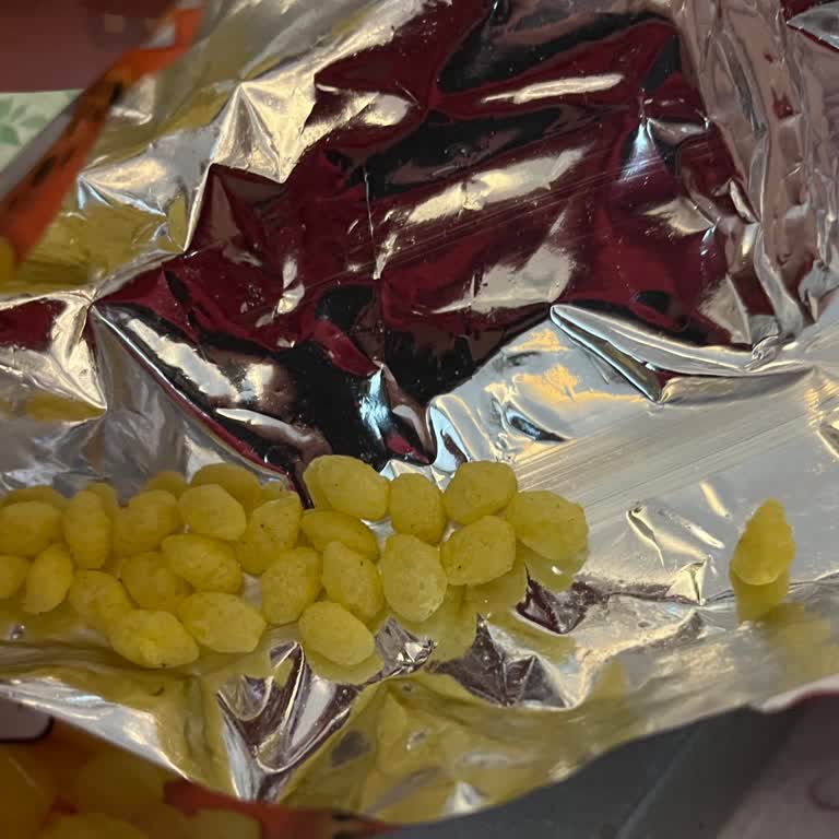 Cheetos Mini Shot Paketi Hava Dolu Ve Gramajı Yanıltıyor