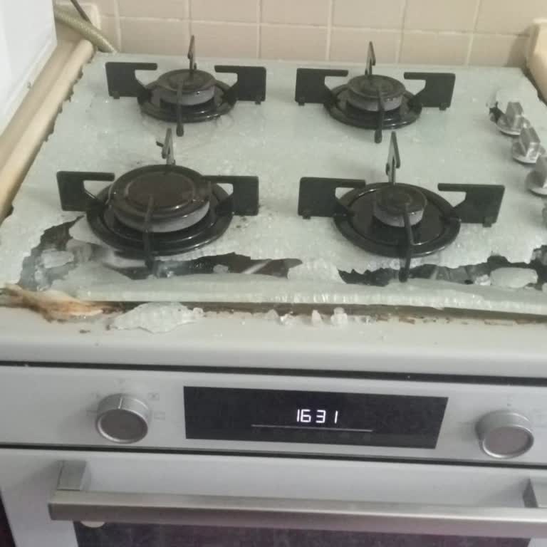 Beko Ankastre Ocak Camı Patlayarak Tehlike Yaratıp Garanti Kapsamı Dışında Bırakıldı