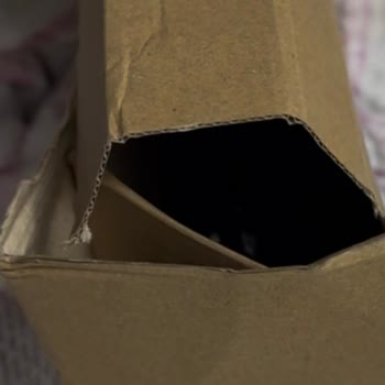 Dagi'de Hediye Paketi Seçeneğiyle Verilen Siparişte Paketsiz Kargo Ve Gizlilik İhlali