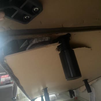 Garanti Kapsamındaki Kırılan Koltuk İçin 2.500 TL Servis Ücreti İddiası Kabul Edilemez