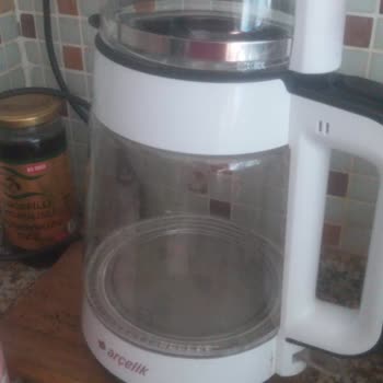 Arçelik Çay Makinesi İki Kullanımda Çatladı, Yeni Ürün Değişim Talebi