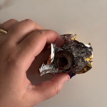 Migros’tan Alınan Ülker Truffle Çikolatasının Renk Ve Görünümdeki Belirgin Değişikliği