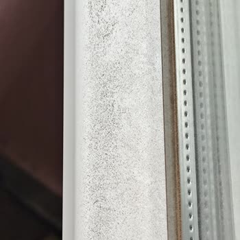 Sokaklarda Toz Ve Açık Kanalizasyon Kapakları Çocuk Güvenliğini Tehdit Ediyor