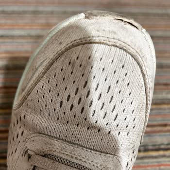 Skechers Ayakkabısının 6 Ayda Yırtılması Ve İade Talebi