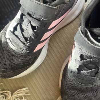 Adidas Çocuk Ayakkabısında Kısa Sürede Bozulma Ve Reddedilen İade Talebi