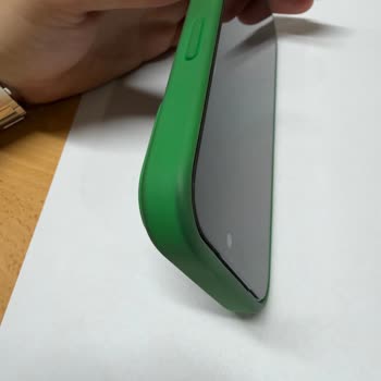 Lacoste Telefon Kılıfı Renk Atıyor, Müşteri Hizmetleri Oyalıyor