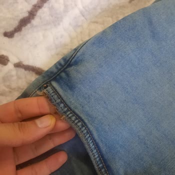 Az Kullanılan Pantolonun Kısa Sürede Deforme Olması Ve Değişim Talebi
