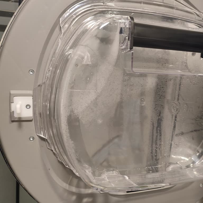 Hoover Kurutma Makinesinin Su Haznesi Kırıldı, Garanti Kapsamı Dışında Ücret Talebi