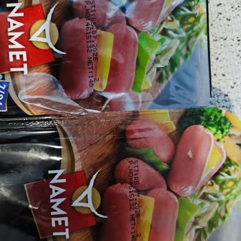Son Kullanma Tarihinden Önce Küflenmiş Sosis Ürünü