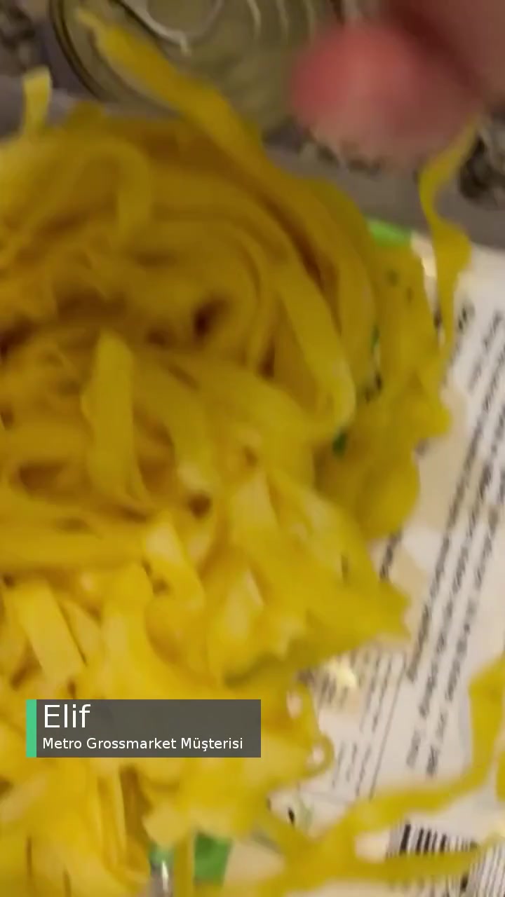 Metro Grossmarket Paketli Gıdadan Saç Çıktı! videonun kapak resmi