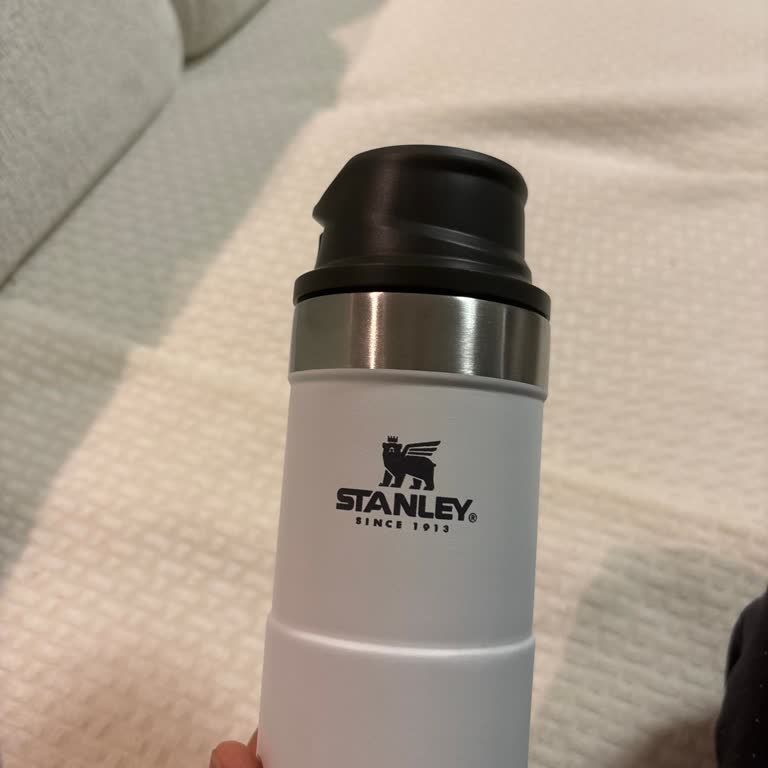 Stanley Üç Termos İçin Kapağın Geri Çağırma Süreci Yanıtsız Kaldı