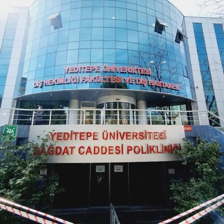 Yeditepe Üniversitesi Diş Hastanesi'nden Uzun Süreli Tedavi Gecikmeleri, İhmal Ve Diş Kaybı Şikayeti