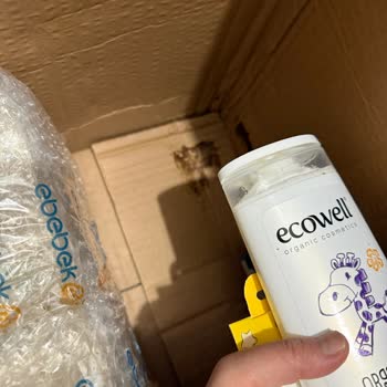 Ecowell Şampuan Kapağı Açık Ve İçeriği Dökülmüş Şekilde Teslim Edildi