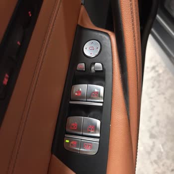 BMW G30 Şoför Kapısı Cam Düğmesi Kaplaması Kabarıp Soyulması, Garanti Dışı Ücret İtirazı