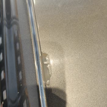 Opel Astra Tavanındaki Boya Ve Pas Sorunu Garanti Dışı Olarak Reddedildi