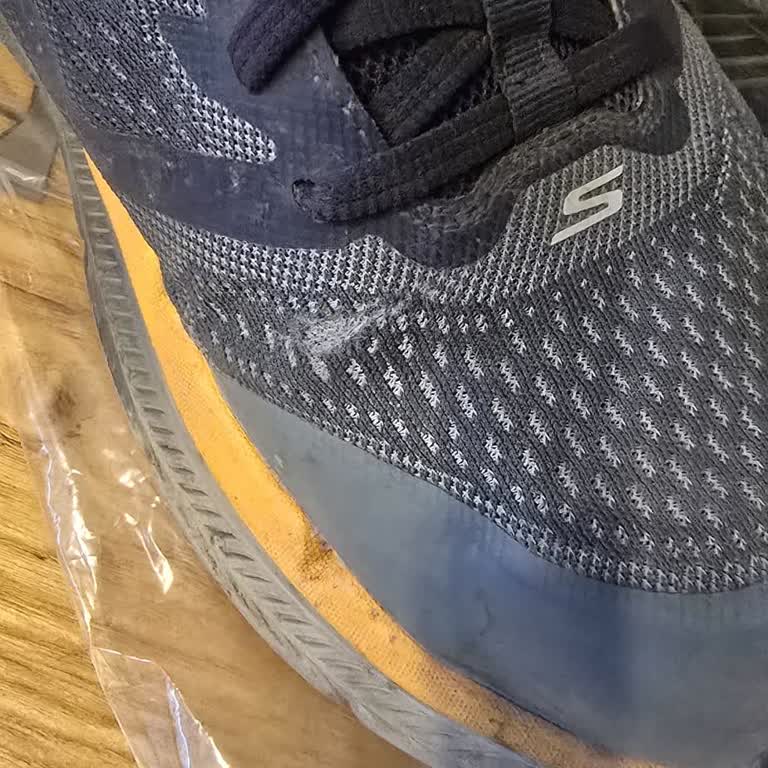 Boyner'den Alınan Skechers Ayakkabısının Kısa Sürede Yırtılması Ve Garanti Reddi