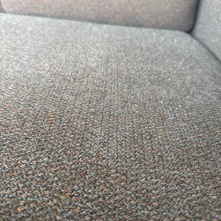Mondi Home Koltuk Takımında Tüylenme Ve Servis Cevapsızlığı Nedeniyle Değişim Talebi