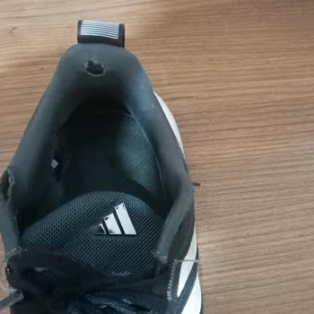 Adidas Ayakkabısında Erken Aşınma Ve Garanti Reddi