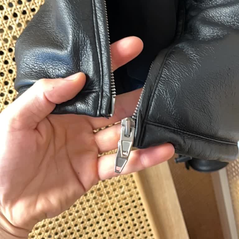 Zara Uygulamasının Fiş Ve Fatura Bilgilerini Silmesi Fermuar Arızasında Garanti Ve İade Talebini Engelliyor
