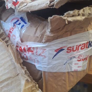Eve Hasarlı Ve Eksik Kozmetik Ürünlerde Kargo Hatası, Müşteri Hizmetleri Çözüm Sunmadı