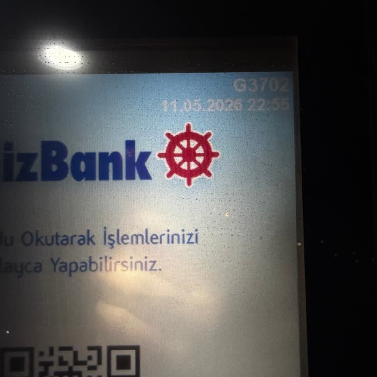 ATM'de 5.000 TL Para Sıkışması Ve Müşteri Hizmetlerinden Yanıt Alamama