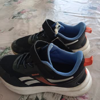 Reebok Çocuk Ayakkabısının Dili 16 Gün İçinde Yırtıldı, Kullanıcı Hatası İddiası Yanlış