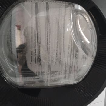 Kurutma Makinesinde Su Tankı Kırıldı Ve Buhar Sızıntısı Garanti Kapsamında Değiştirilmesi Gerekiyor