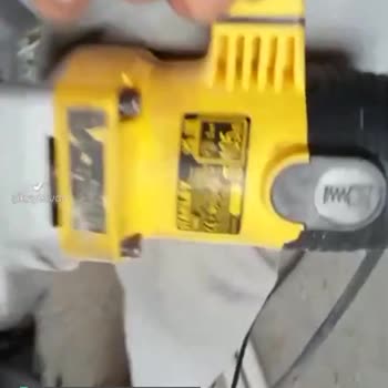 Stanley Kırıcı Elimizde Patladı