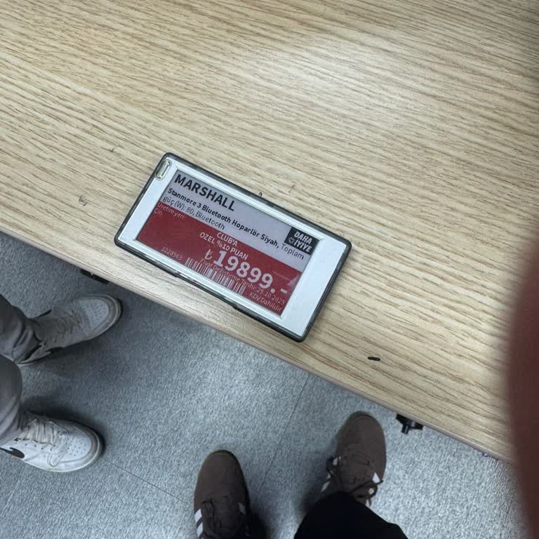 Media Markt İzmir Optimum’da Etiket Fiyatı Satılmadı, Mağaza Müdürü Yardım Reddetti
