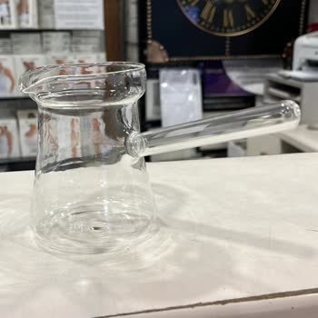 İlk Yıkamada Kulp Delikli Cam Cezve, Mağaza Değişim Reddetti